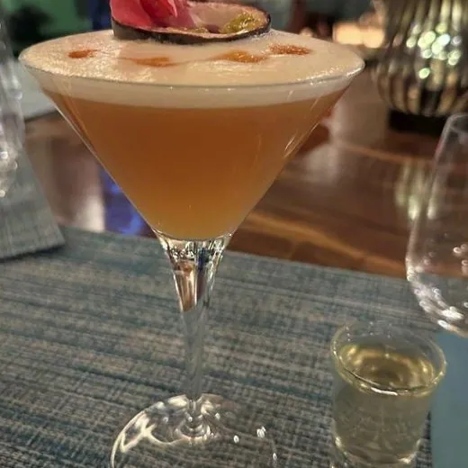 Un Pornstar Martini preparado con North Spirit